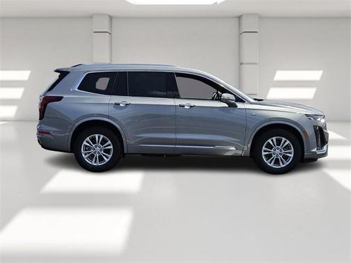 2025 Cadillac XT6 Luxury FWD