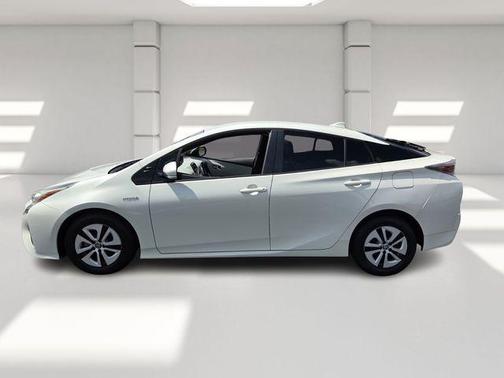 2016 Toyota Prius Four