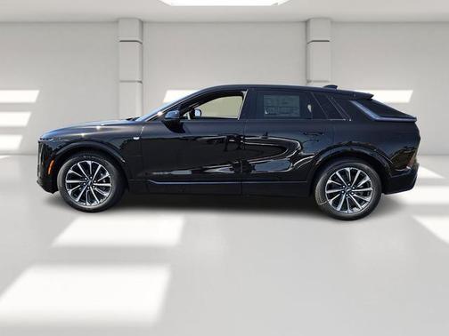 2025 Cadillac LYRIQ Sport