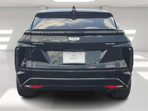 2025 Cadillac LYRIQ Sport