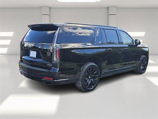 2022 Cadillac Escalade ESV Sport