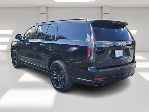 2022 Cadillac Escalade ESV Sport