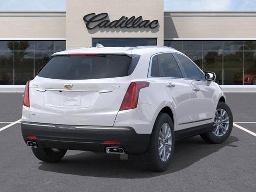 2026 Cadillac XT5 Luxury
