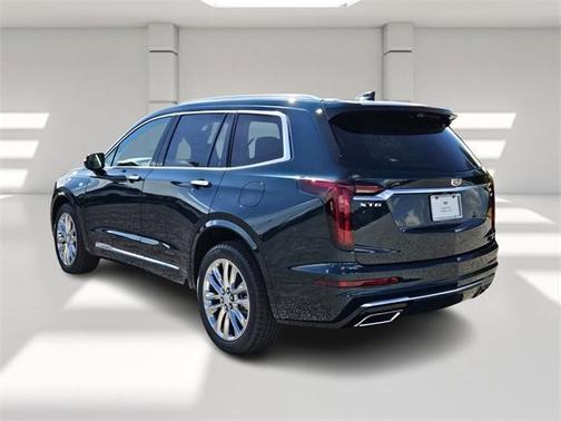 2025 Cadillac XT6 Premium Luxury FWD
