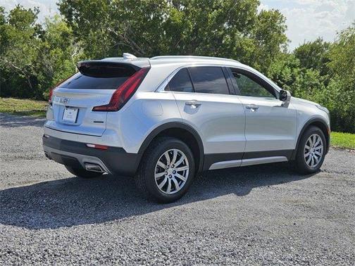 2021 Cadillac XT4 Premium Luxury