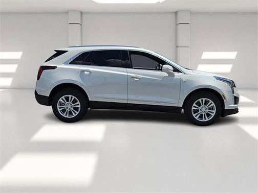 2025 Cadillac XT5 Luxury