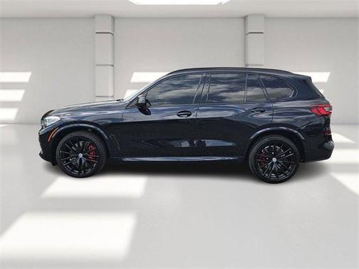 2022 BMW X5 M50i
