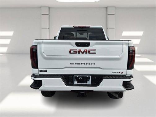2025 GMC Sierra 2500 AT4