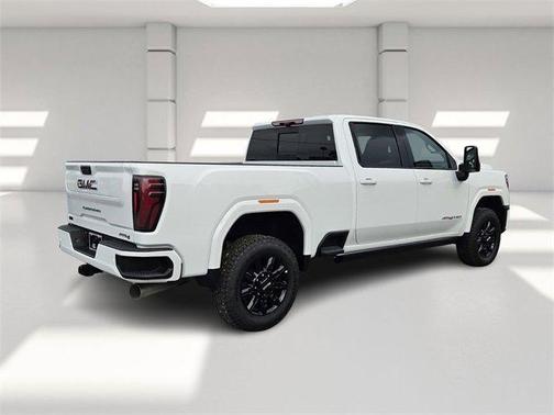 2025 GMC Sierra 2500 AT4