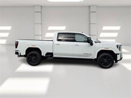 2025 GMC Sierra 2500 AT4