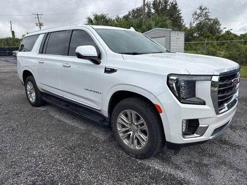 2023 GMC Yukon XL SLT