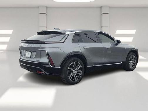 Silver Metallic 2026 Cadillac LYRIQ Premium Luxury