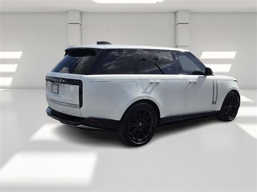 2024 Land Rover Range Rover P530 Autobiography