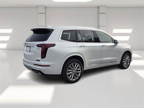 2025 Cadillac XT6 Premium Luxury AWD