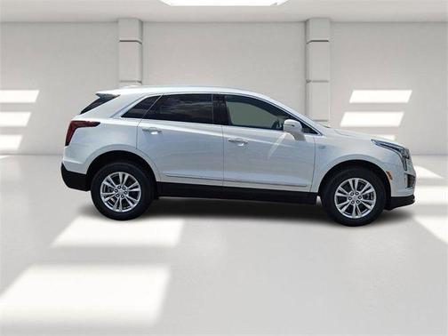 2025 Cadillac XT5 Luxury