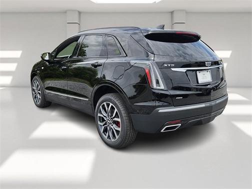 2025 Cadillac XT5 Sport
