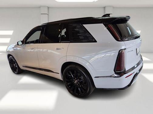 Vibrant White 2026 Cadillac VISTIQ Platinum