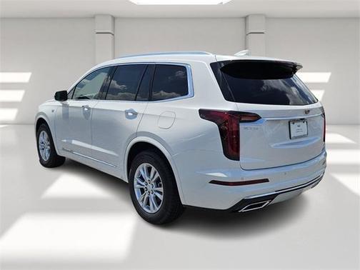 2025 Cadillac XT6 Luxury FWD