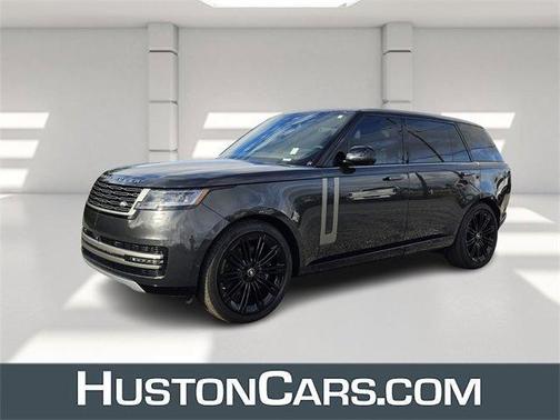 2025 Land Rover Range Rover P530 SE 7 Seat