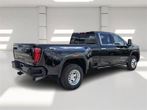 2025 GMC Sierra 3500 Denali Ultimate
