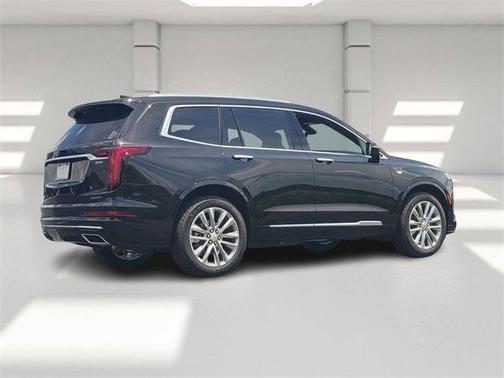 2024 Cadillac XT6 Premium Luxury FWD