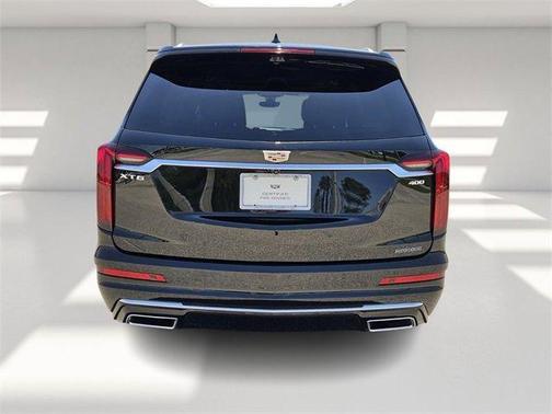 2024 Cadillac XT6 Premium Luxury FWD