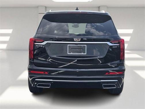 2024 Cadillac XT6 Premium Luxury FWD