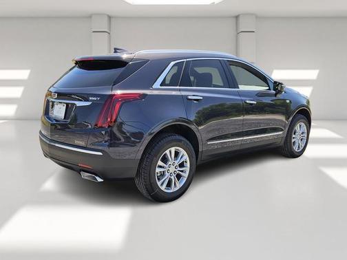 2025 Cadillac XT5 Luxury