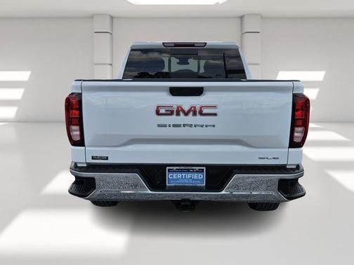 2024 GMC Sierra 1500 SLE