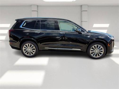 2025 Cadillac XT6 Premium Luxury FWD