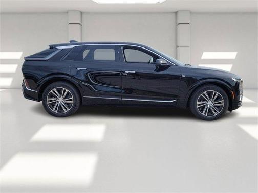 2025 Cadillac LYRIQ Luxury