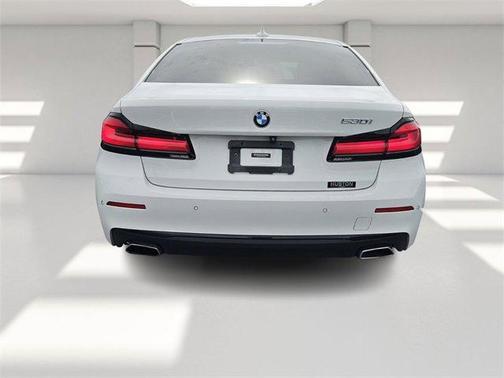 2021 BMW 530 i