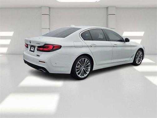 2021 BMW 530 i