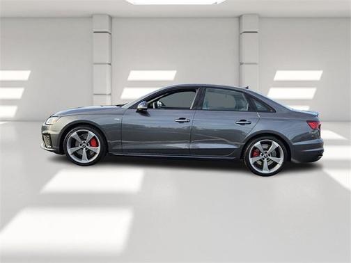 2024 Audi A4 45 S line quattro Premium