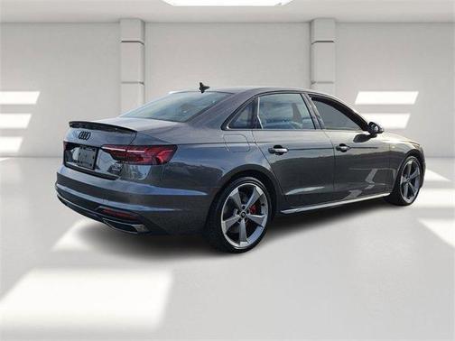 2024 Audi A4 45 S line quattro Premium