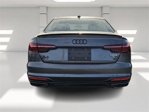 2024 Audi A4 45 S line quattro Premium