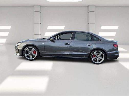 2024 Audi A4 45 S line quattro Premium