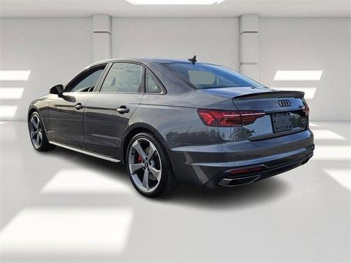 2024 Audi A4 45 S line quattro Premium
