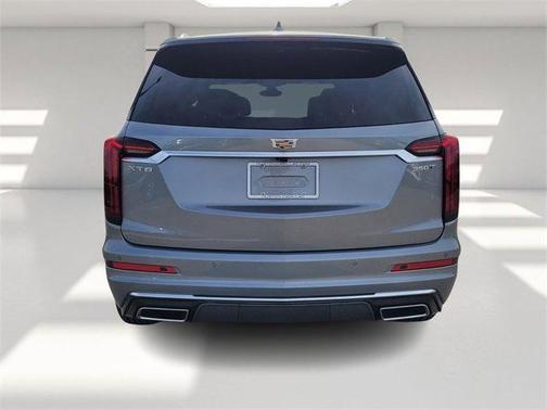 2025 Cadillac XT6 Luxury FWD