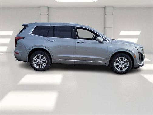 2025 Cadillac XT6 Luxury FWD