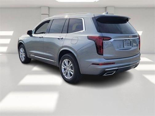 2025 Cadillac XT6 Luxury FWD