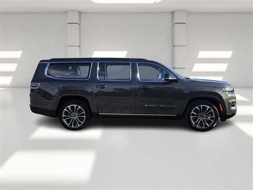 2023 Jeep Grand Wagoneer L Series III