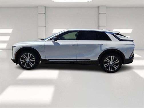 2025 Cadillac LYRIQ Luxury