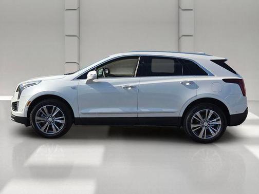 Crystal White Tri-Coat 2026 Cadillac XT5 Premium Luxury