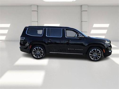 2023 Jeep Grand Wagoneer Series III