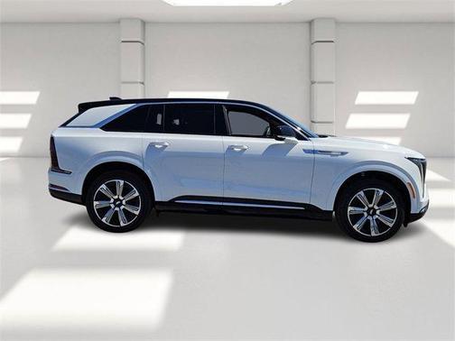 2025 Cadillac Escalade IQ Luxury 1