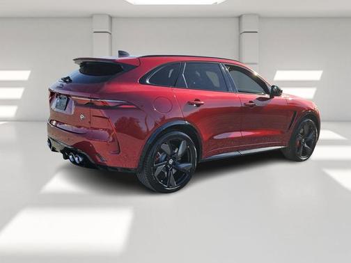 2025 Jaguar F-PACE SVR 575 Edition