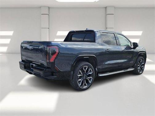 2025 GMC Sierra EV Denali