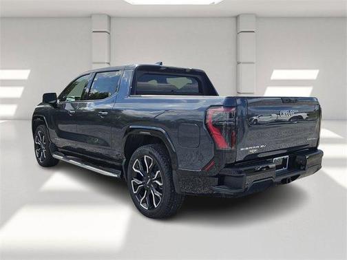 2025 GMC Sierra EV Denali