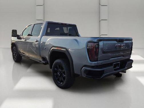 Sterling 2026 GMC Sierra 3500 AT4